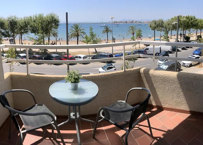 Rhode 1b Apartman Roses